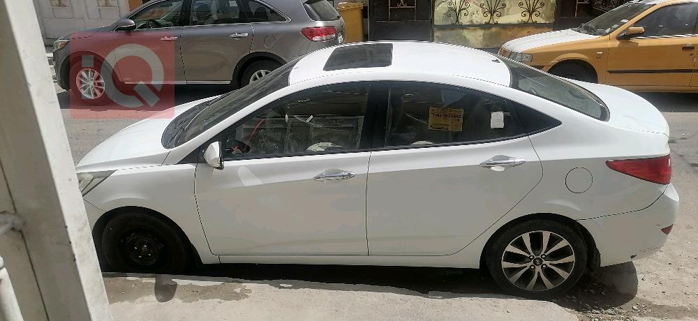 هیوندای ئەکسنت